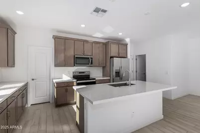 15138 W Hadley Street, Goodyear, AZ 85338 - Photo 7