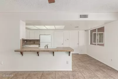 9646 N 47th Avenue, Glendale, AZ 85302 - Photo 7