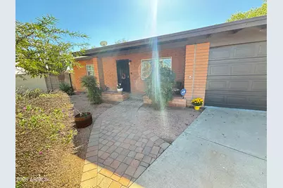 2827 E Captain Dreyfus Avenue, Phoenix, AZ 85032 - Photo 1