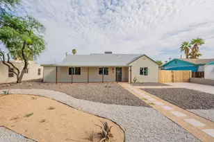 1642 E Turney Ave, Phoenix, AZ 85016 - Photo 1