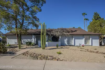 2302 E Cortez Street, Phoenix, AZ 85028 - Photo 1