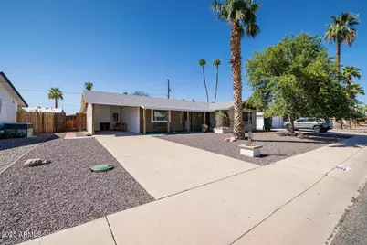 11614 N Hagen Drive, Sun City, AZ 85351 - Photo 1