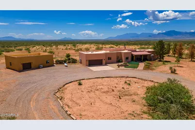 822 W Dust Storm Road, Huachuca City, AZ 85616 - Photo 1