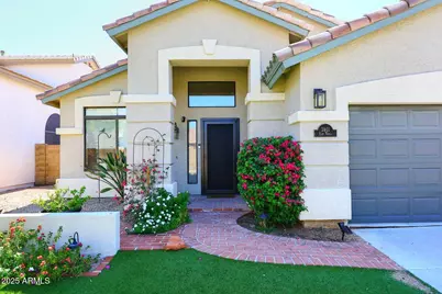 3911 E Topeka Drive, Phoenix, AZ 85050 - Photo 1