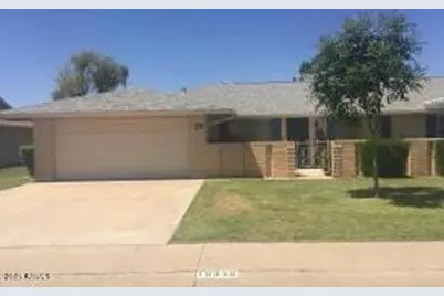 10336 W Kingswood Circle, Sun City, AZ 85351 - Photo 1