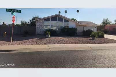 10201 W Oak Ridge Drive, Sun City, AZ 85351 - Photo 1