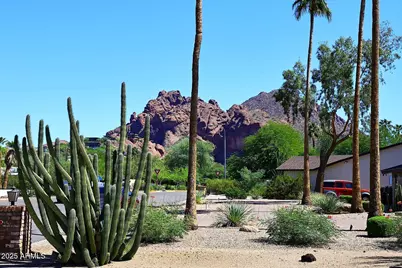 4211 E Stanford Drive, Phoenix, AZ 85018 - Photo 1