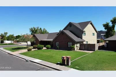 2241 N Hunt Circle, Mesa, AZ 85203 - Photo 1