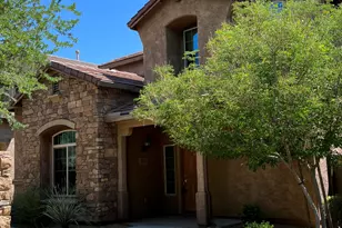 3652 E Covey Ln, Phoenix, AZ 85050 - Photo 1