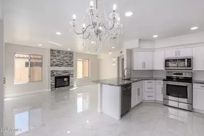 9611 S 50th Street, Phoenix, AZ 85044 - Photo 1