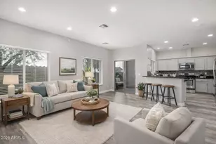 3006 N 37th St, Phoenix, AZ 85018 - Photo 1