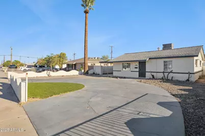 3331 E Oak Street, Phoenix, AZ 85008 - Photo 1