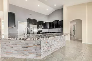 39730 N New River Rd, Phoenix, AZ 85086 - Photo 9