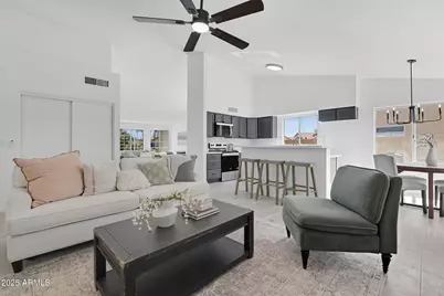 15258 N 61st Drive, Glendale, AZ 85306 - Photo 1