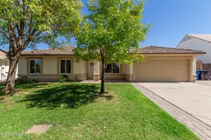 641 N 38th St, Mesa, AZ 85205 - Photo 1