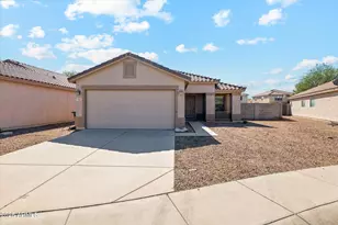569 W Jardin Loop, Casa Grande, AZ 85122 - Photo 1