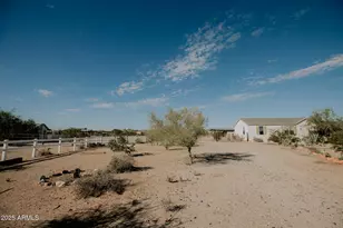 25118 W Saddle Mountain Rd, Morristown, AZ 85342 - Photo 1