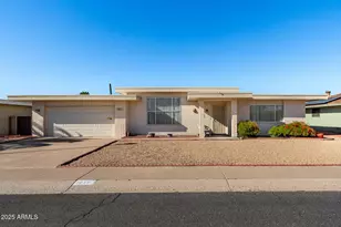 9620 W Brokenstone Dr, Sun City, AZ 85351 - Photo 1