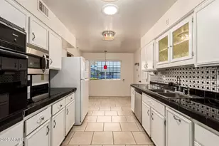 15608 N 105th Dr, Sun City, AZ 85351 - Photo 13