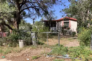 310 N 3rd St, Sierra Vista, AZ 85635 - Photo 1