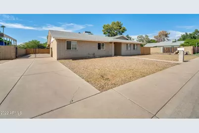 10424 N 38th Drive, Phoenix, AZ 85051 - Photo 1