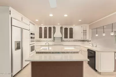 2145 E Ellis Drive, Tempe, AZ 85282 - Photo 1