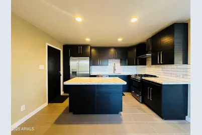 8348 E Sells Drive, Scottsdale, AZ 85251 - Photo 7