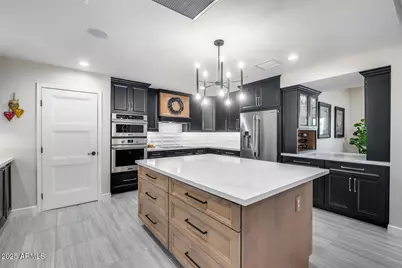 11113 W Boswell Boulevard, Sun City, AZ 85373 - Photo 1