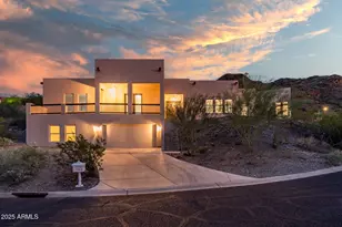 9219 N 16th Pl, Phoenix, AZ 85020 - Photo 1