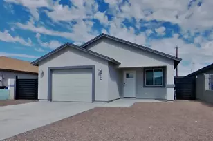 2748 E Pueblo, Phoenix, AZ 85040 - Photo 1