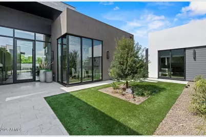 6802 E Joshua Tree Lane, Paradise Valley, AZ 85253 - Photo 5