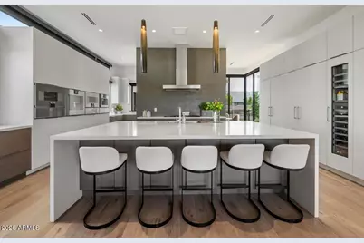 6802 E Joshua Tree Lane, Paradise Valley, AZ 85253 - Photo 11