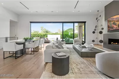 6802 E Joshua Tree Lane, Paradise Valley, AZ 85253 - Photo 7