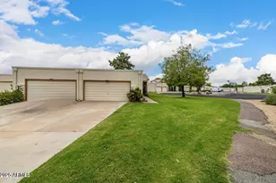 2539 W Pershing Ave, Phoenix, AZ 85029 - Photo 1