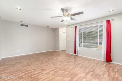 4810 W Laurel Lane, Glendale, AZ 85304 - Photo 5