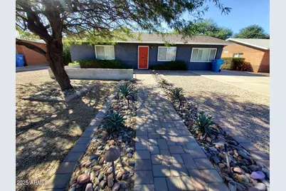 2225 E Glenrosa Avenue, Phoenix, AZ 85016 - Photo 1