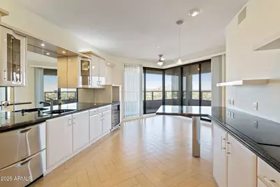 1040 E Osborn Road #1602, Phoenix, AZ 85014 - Photo 1