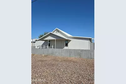 216 E Centre Avenue, Buckeye, AZ 85326 - Photo 1