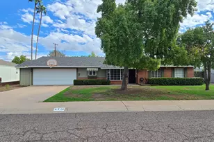 4715 N 35th Way, Phoenix, AZ 85018 - Photo 1