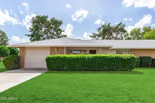 9625 W Oak Ridge Dr, Sun City, AZ 85351 - Photo 1