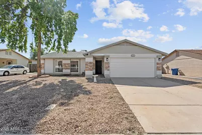 731 W Palomino Drive, Chandler, AZ 85225 - Photo 1