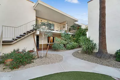 3030 E Clarendon Avenue #6, Phoenix, AZ 85016 - Photo 1