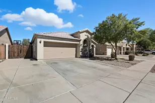 10602 W Roanoke Ave, Avondale, AZ 85392 - Photo 1