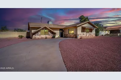 6148 W Flower Street, Phoenix, AZ 85033 - Photo 1