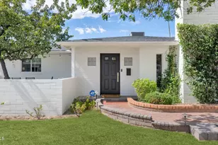 4222 N 34th Pl, Phoenix, AZ 85018 - Photo 1