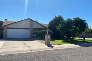 3431 W Helena Dr, Phoenix, AZ 85053 - Photo 1