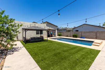 1005 E Weldon Avenue, Phoenix, AZ 85014 - Photo 1