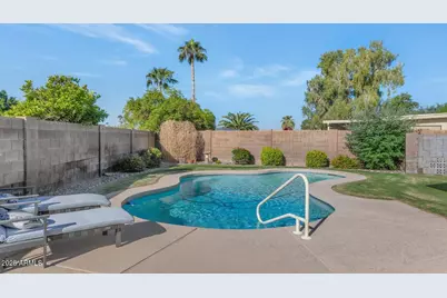 9169 W Lisbon Lane, Peoria, AZ 85381 - Photo 1