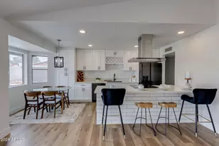 544 E Morrow Dr, Phoenix, AZ 85024 - Photo 1