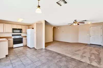 8813 W Loma Lane, Peoria, AZ 85345 - Photo 1